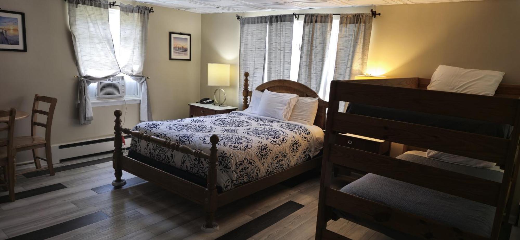 Rodeway Inn Formerly Camp Inn Lodge Oscoda Екстериор снимка